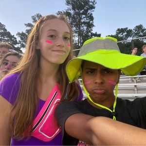 Meet your Posher, Abigail